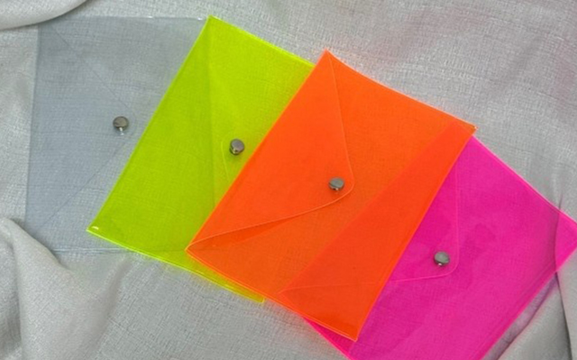 20241227141321_r7yFbhAv.jpg_carousel_고주파패키지전문_동명고주파,고주파패키지전문,중랑구고주파패키지,중랑구,테이프BOX,지퍼백,메뉴홀더,명찰,비닐케이스 전문,다이어리표지,라벨,금,은,실크인쇄